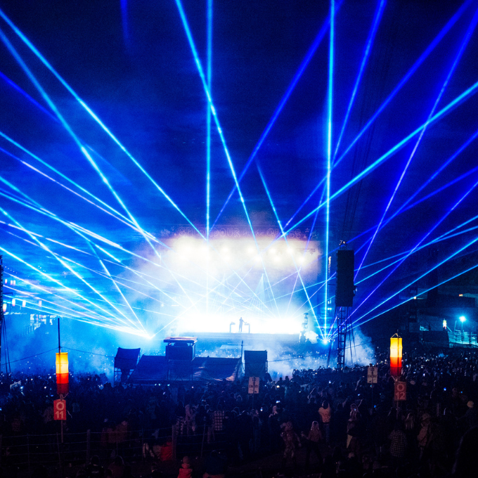 Blue lasers on the stage at Splendour in the Grass